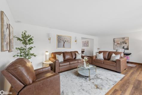 1773 Springview Drive Mason City IA 50401