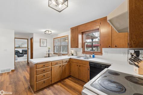 1773 Springview Drive Mason City IA 50401