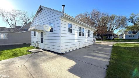 224 13th Street SE Mason City IA 50401