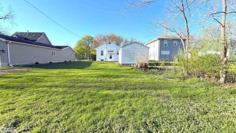 224 13th Street SE Mason City IA 50401