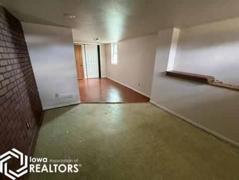 1317 E Commercial Street Algona IA 50511
