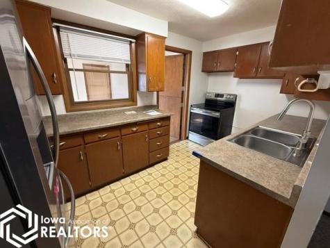 1317 E Commercial Street Algona IA 50511