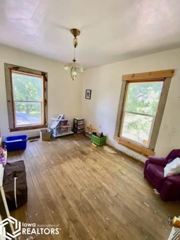 9213 160th Street Swaledale IA 50477