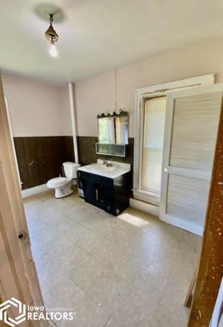 9213 160th Street Swaledale IA 50477