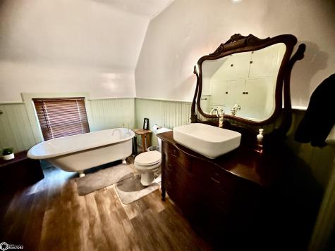 1301 S 1st Avenue Northwood IA 50459