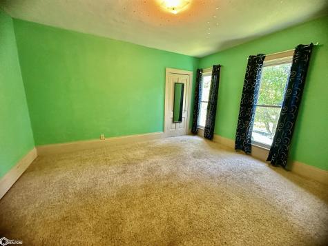 1301 S 1st Avenue Northwood IA 50459