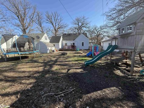606 11th Street NE Mason City IA 50401