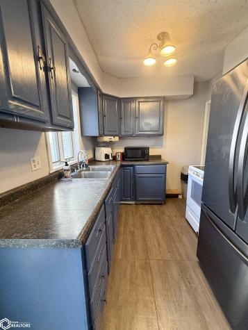 606 11th Street NE Mason City IA 50401