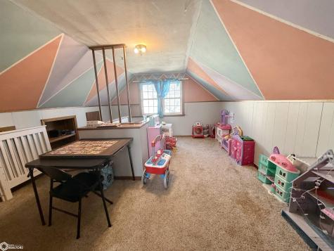 606 11th Street NE Mason City IA 50401