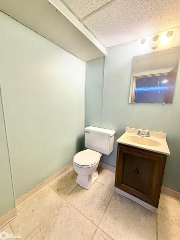 606 11th Street NE Mason City IA 50401