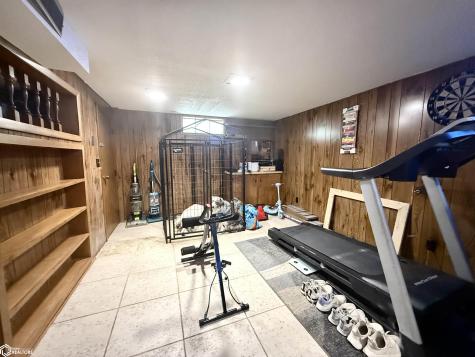 606 11th Street NE Mason City IA 50401
