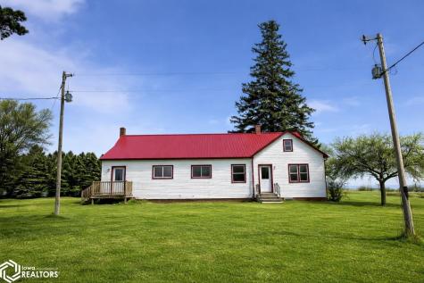 1443 Ivanhoe Avenue New Hampton IA 50659