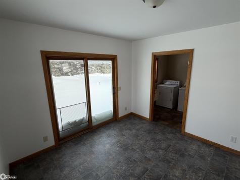 1443 Ivanhoe Avenue New Hampton IA 50659