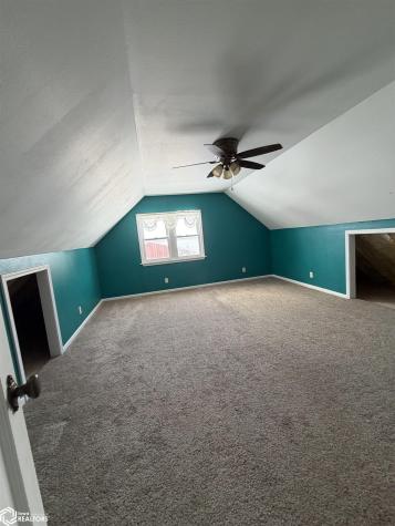 1443 Ivanhoe Avenue New Hampton IA 50659