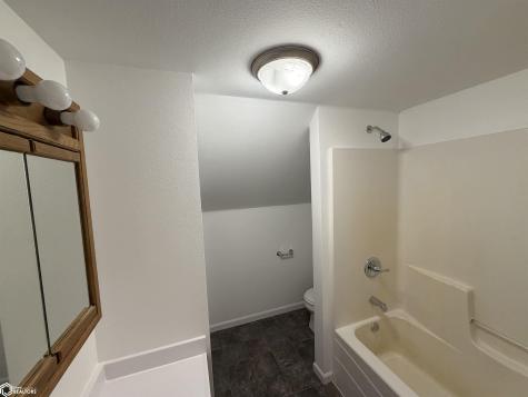1443 Ivanhoe Avenue New Hampton IA 50659