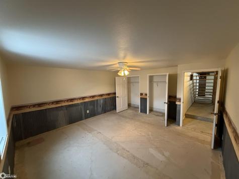 1443 Ivanhoe Avenue New Hampton IA 50659