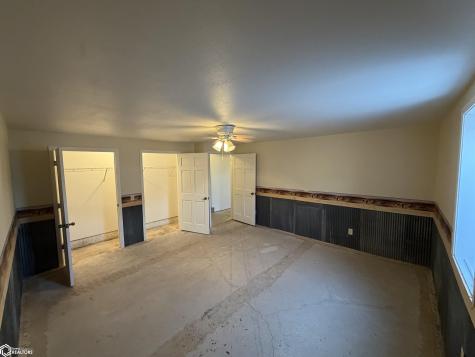 1443 Ivanhoe Avenue New Hampton IA 50659