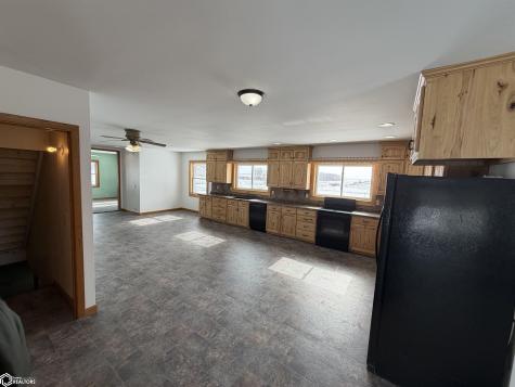1443 Ivanhoe Avenue New Hampton IA 50659