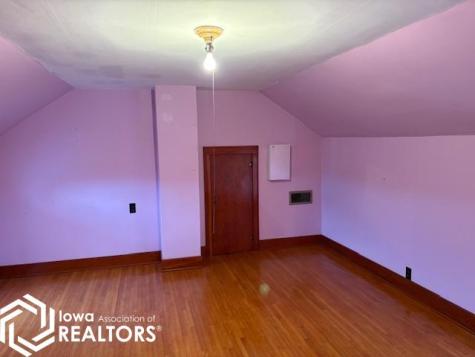 1972 Finch Avenue Thornton IA 50479