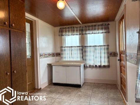 1972 Finch Avenue Thornton IA 50479