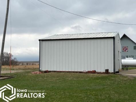 1972 Finch Avenue Thornton IA 50479