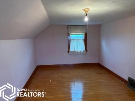 1972 Finch Avenue Thornton IA 50479