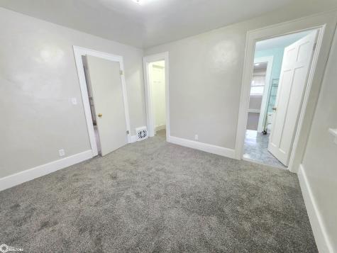 322 8th Street NW Mason City IA 50401