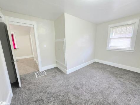 322 8th Street NW Mason City IA 50401