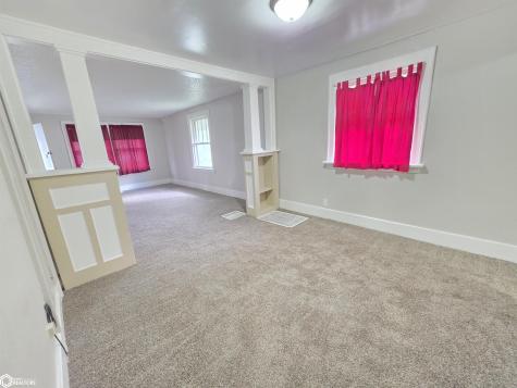 322 8th Street NW Mason City IA 50401