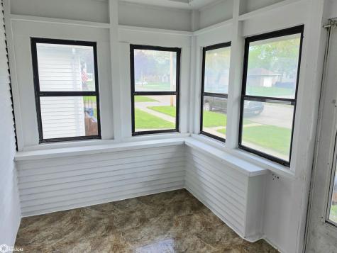 322 8th Street NW Mason City IA 50401