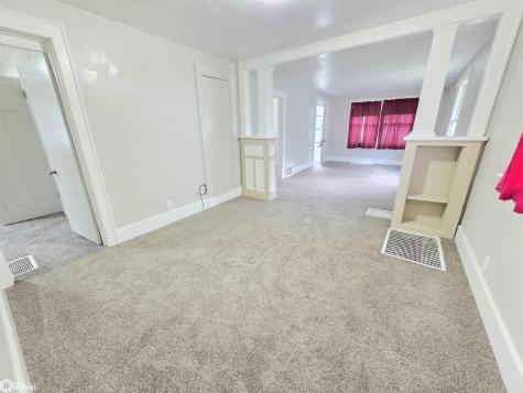 322 8th Street NW Mason City IA 50401