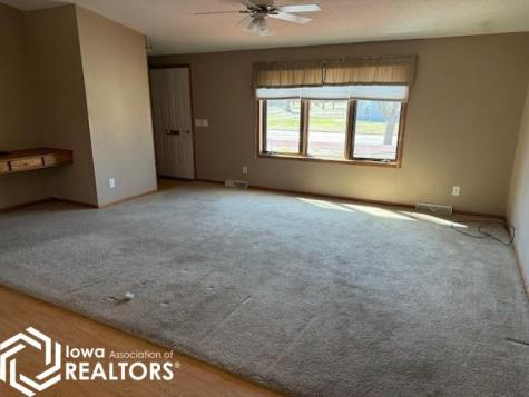 302 N Woodworth Street Algona IA 50511