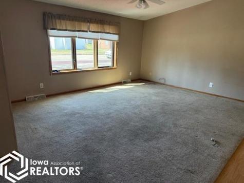 302 N Woodworth Street Algona IA 50511