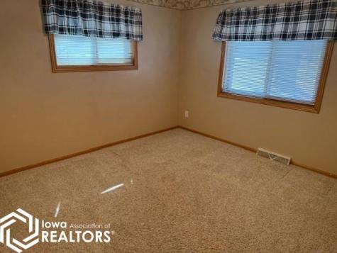302 N Woodworth Street Algona IA 50511