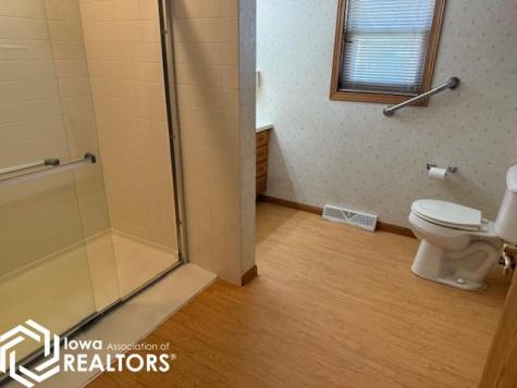 302 N Woodworth Street Algona IA 50511