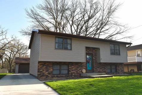 1121 15th Street NE Mason City IA 50401