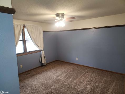 1121 15th Street NE Mason City IA 50401
