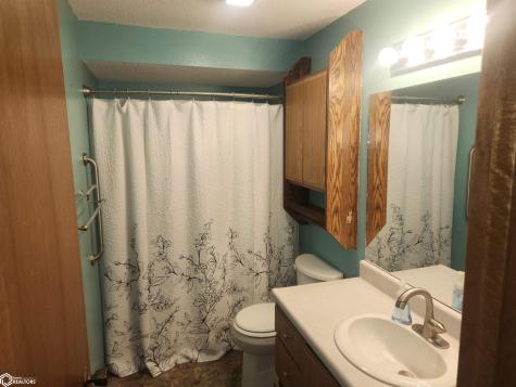 1121 15th Street NE Mason City IA 50401