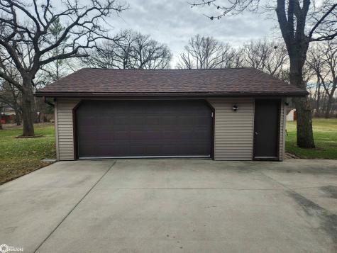 1121 15th Street NE Mason City IA 50401