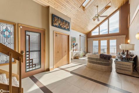 1823 N Shore Drive Clear Lake IA 50428