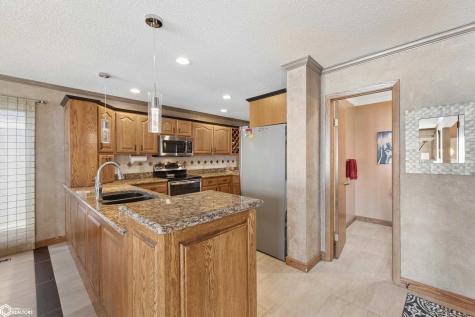 1823 N Shore Drive Clear Lake IA 50428
