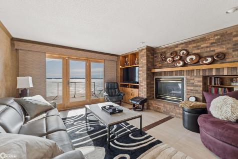 1823 N Shore Drive Clear Lake IA 50428