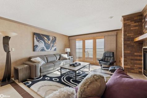 1823 N Shore Drive Clear Lake IA 50428