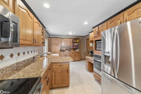 1823 N Shore Drive Clear Lake IA 50428