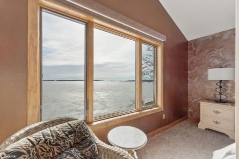 1823 N Shore Drive Clear Lake IA 50428