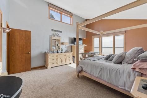 1823 N Shore Drive Clear Lake IA 50428