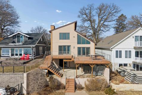 1823 N Shore Drive Clear Lake IA 50428