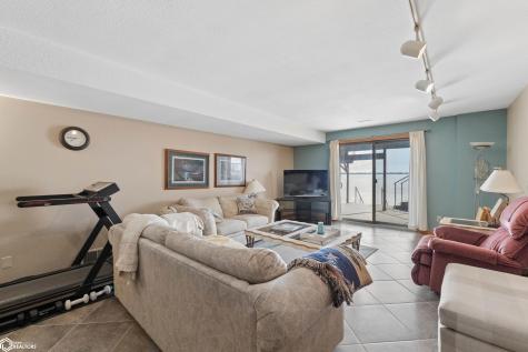 1823 N Shore Drive Clear Lake IA 50428