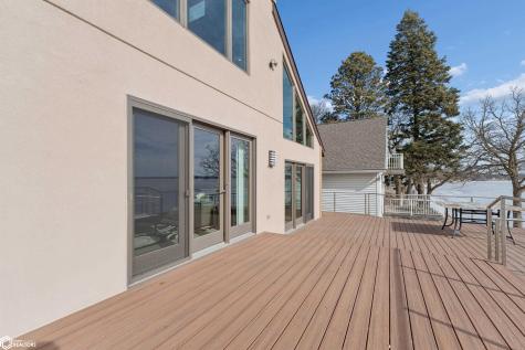 1823 N Shore Drive Clear Lake IA 50428