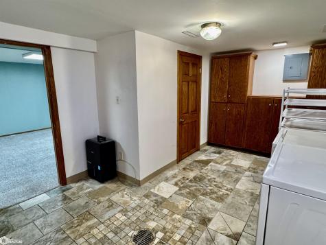 424 22nd Street SW Mason City IA 50401